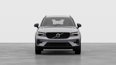 Image two of this Volvo XC40 Estate 2.0 B3P Ultra Dark 5dr Auto in Aurora Silver