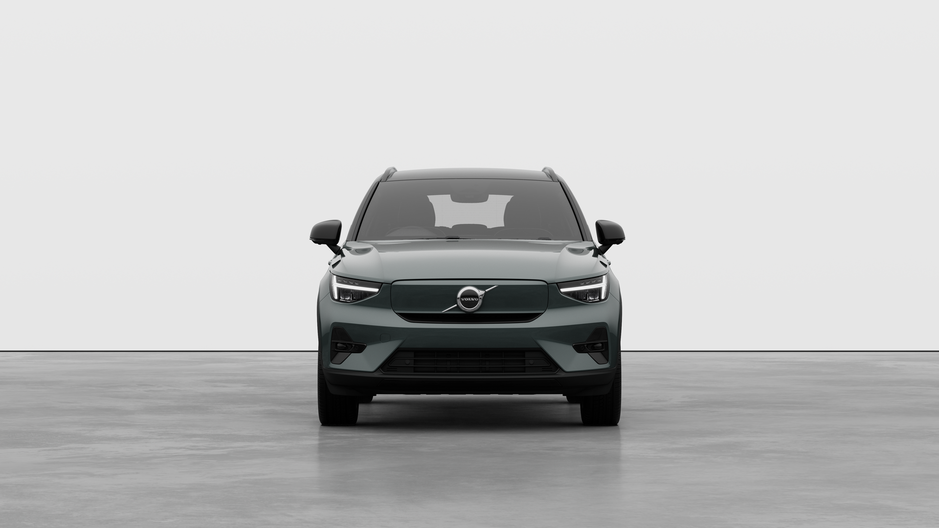  VOLVO EX40 185kW Extended Range Plus 82kWh 5dr Auto