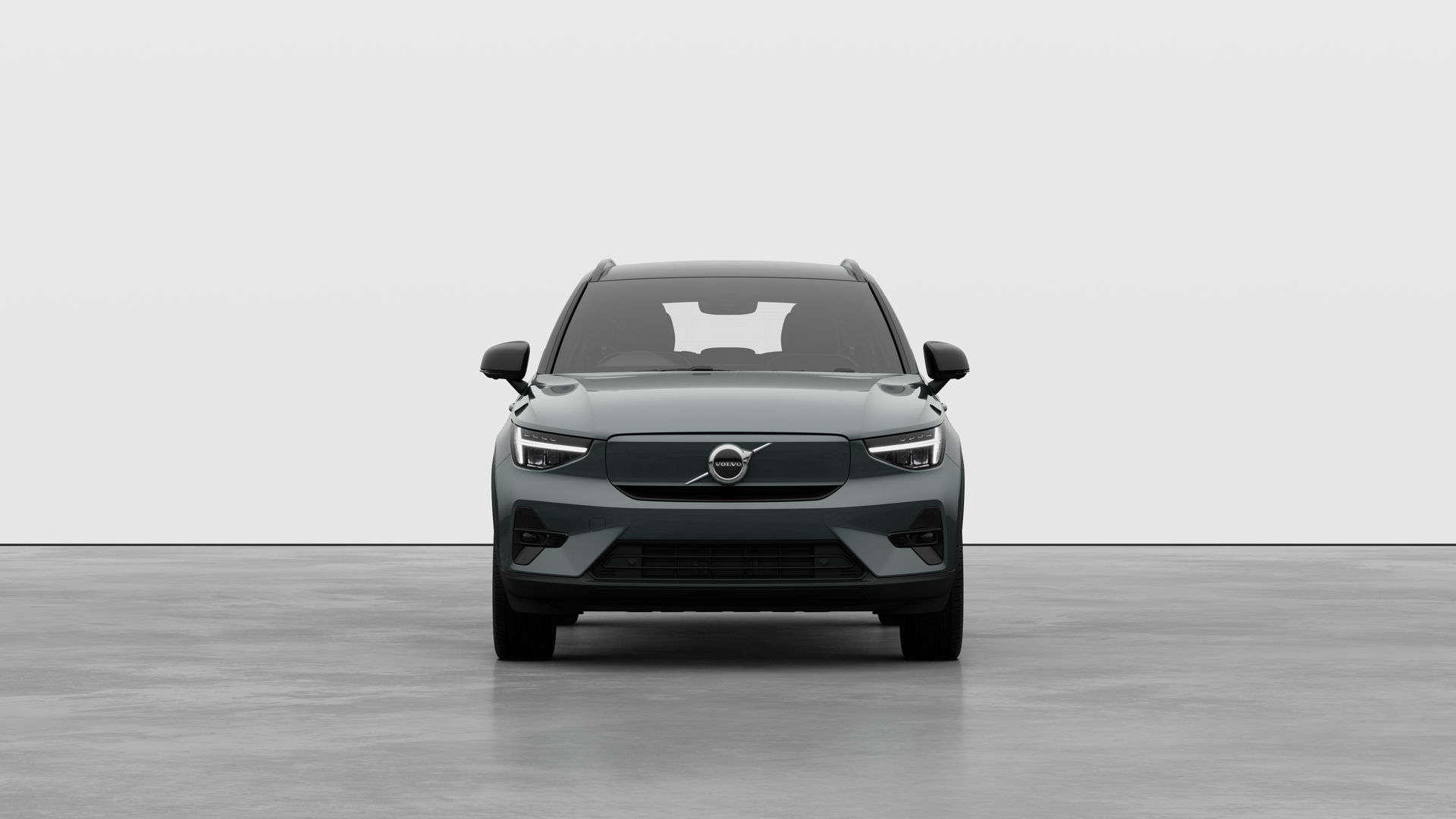  VOLVO EX40 185kW Extended Range Plus 82kWh 5dr Auto
