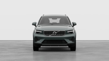 Image two of this Volvo XC40 Estate 2.0 B3P Ultra Bright 5dr Auto in Forest Lake