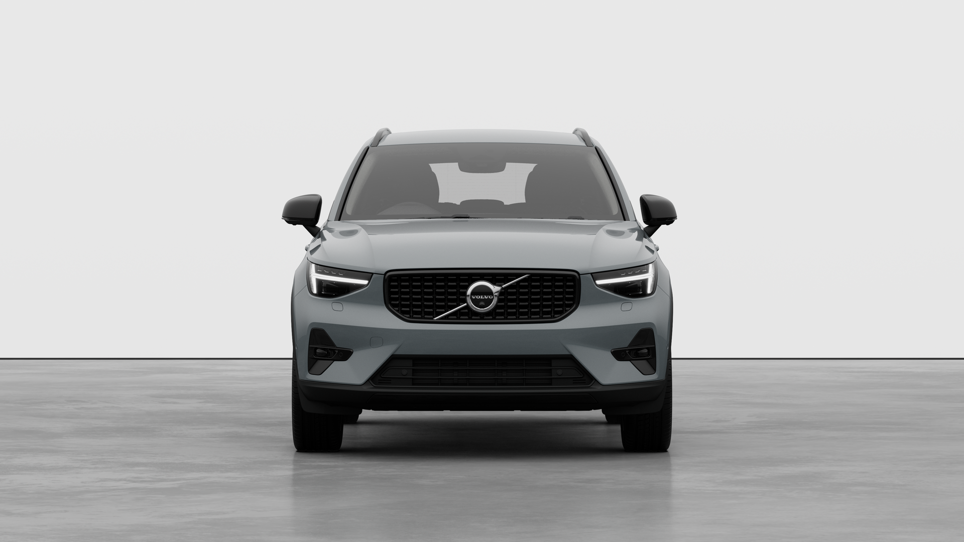  VOLVO XC40 2.0 B4P Plus Dark 5dr Auto