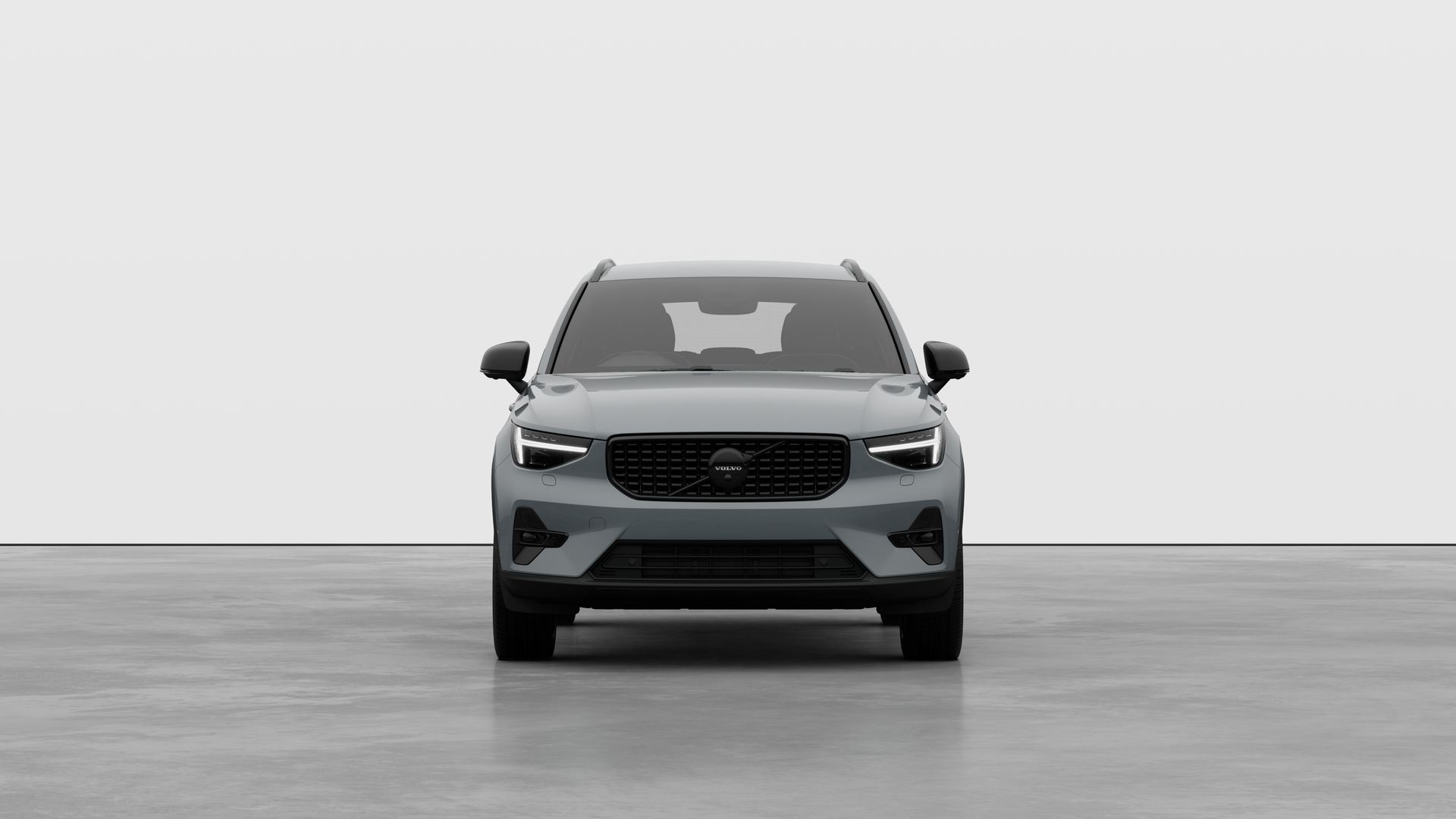  VOLVO XC40 2.0 B4P Plus Black Edition 5dr Auto