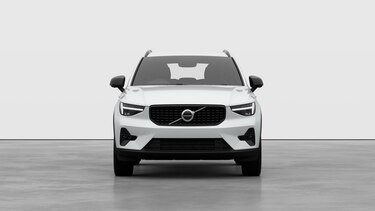 Image two of this Volvo XC40 Estate 2.0 B4P Plus Dark 5dr Auto in Crystal White