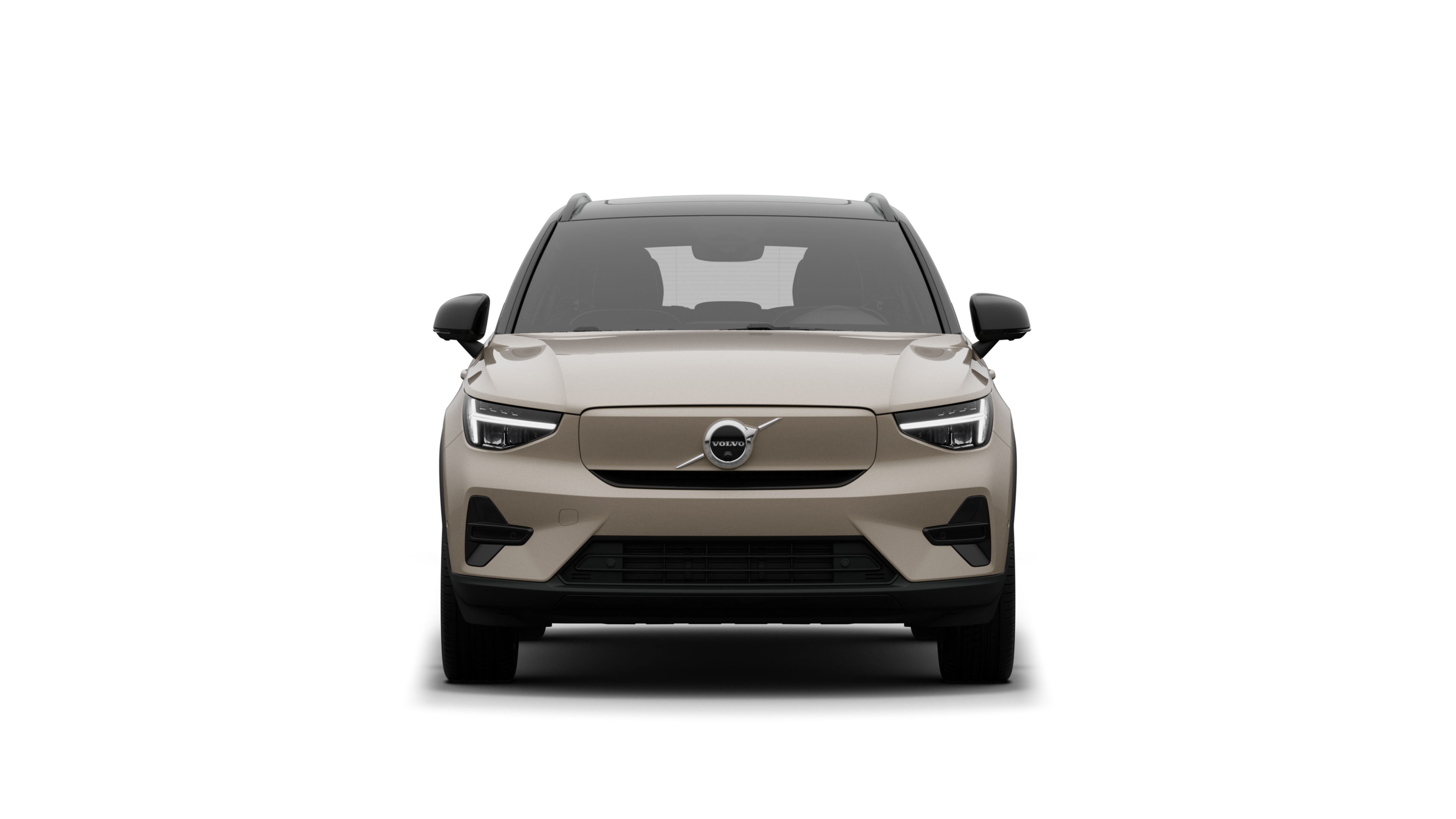 Vista frontale di un'auto Volvo sullo sfondo di un semplice studio.