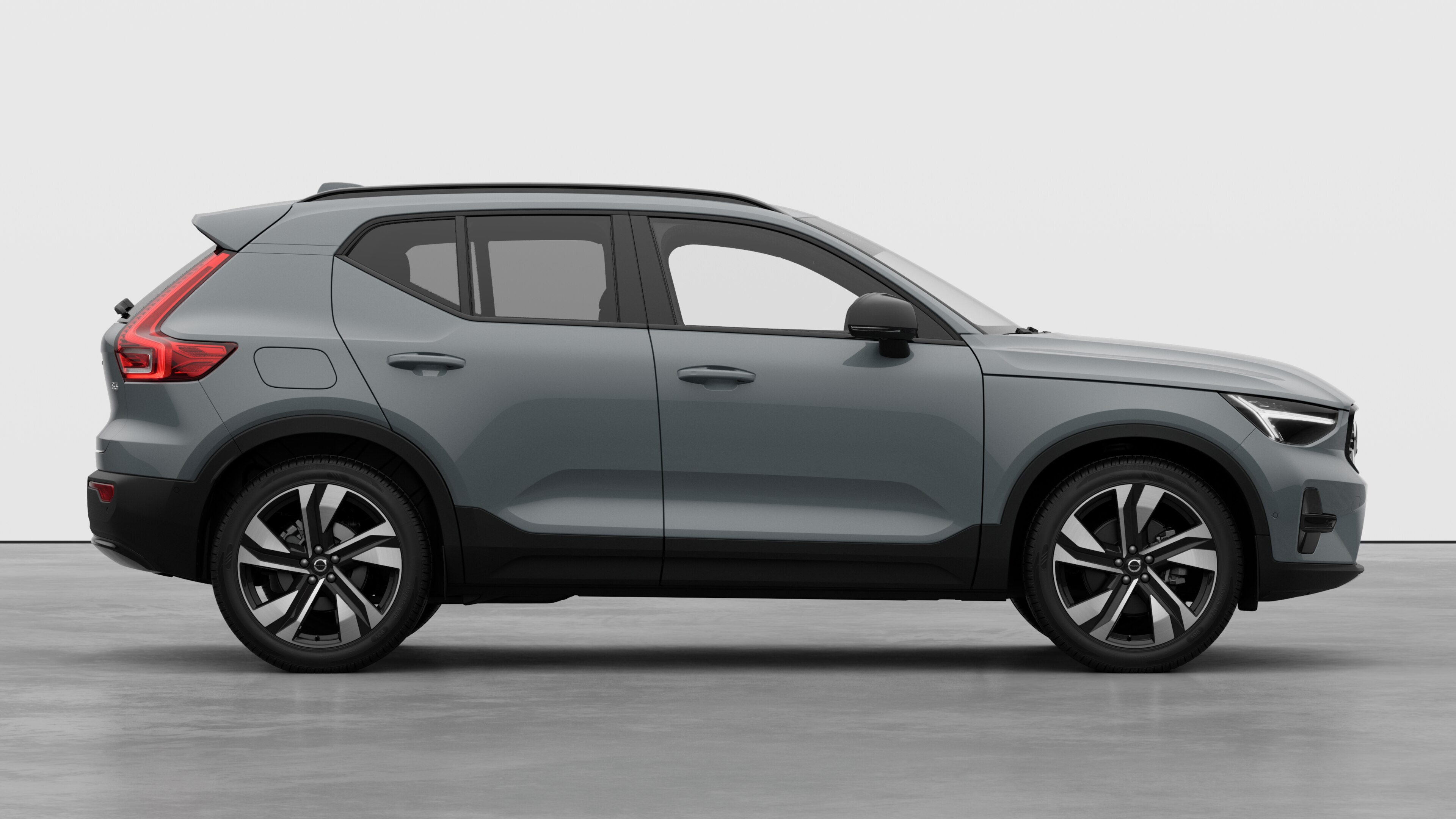 Exterior studio side right