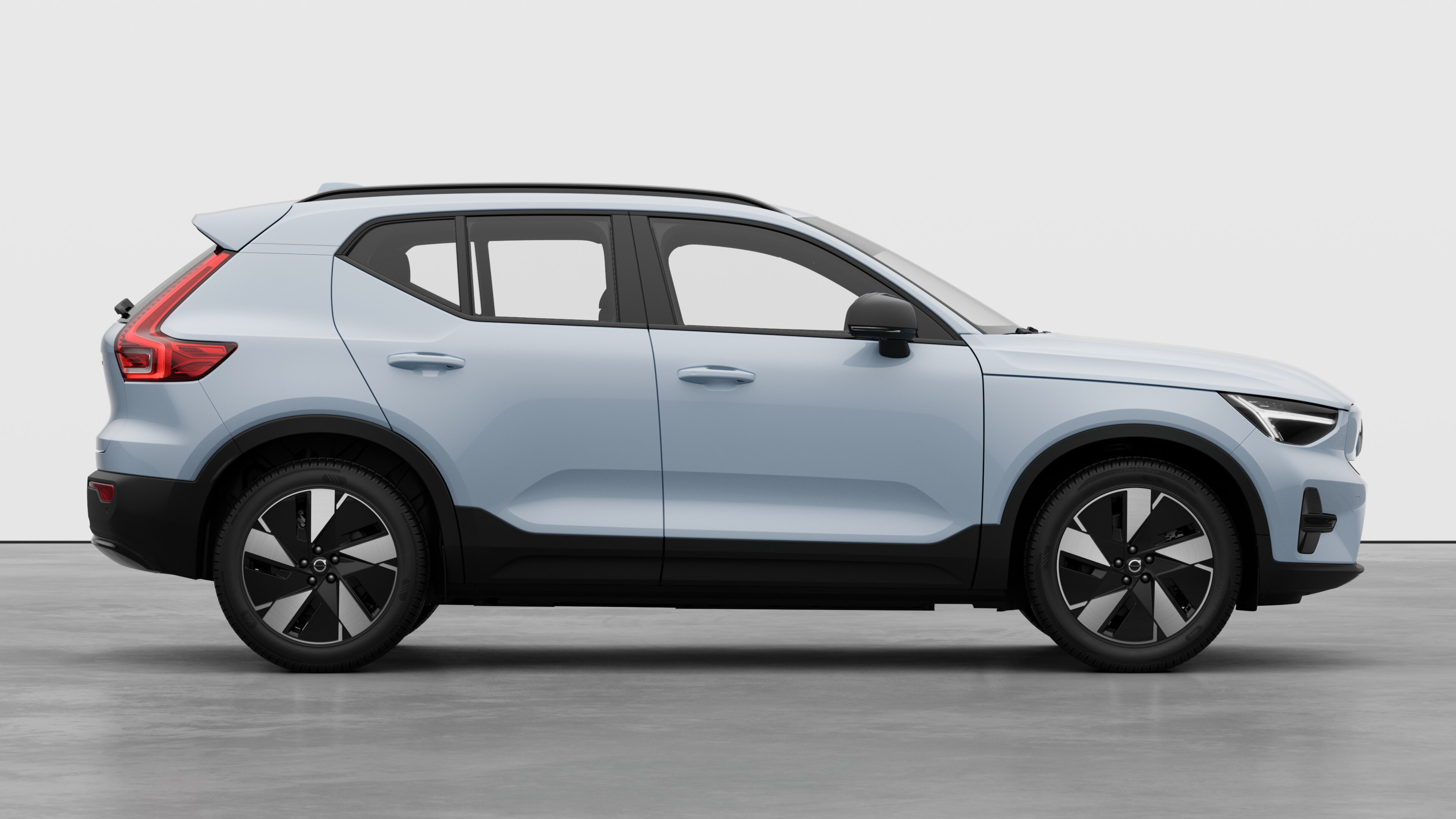 Exterior studio side right
