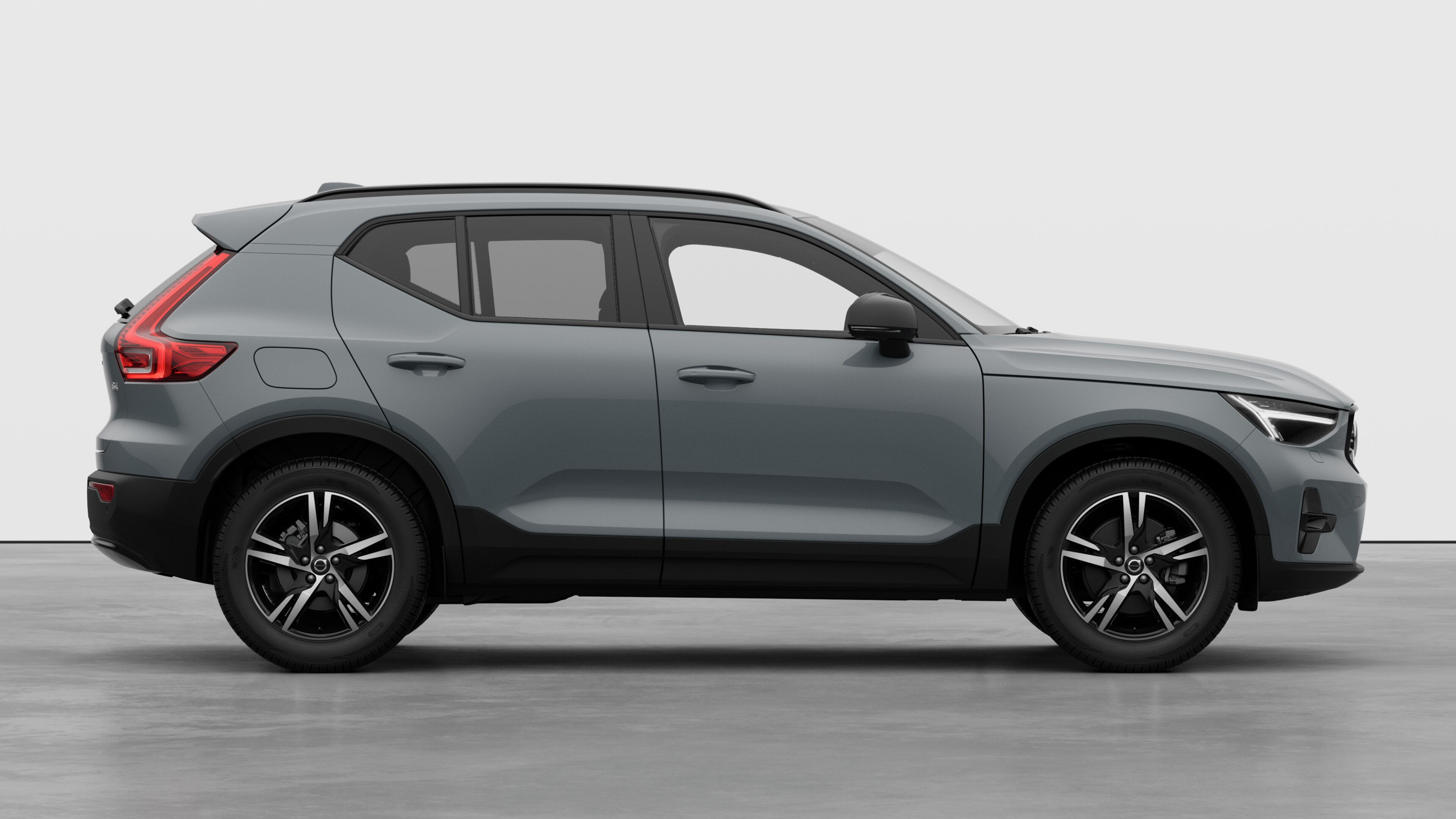 Exterior studio side right