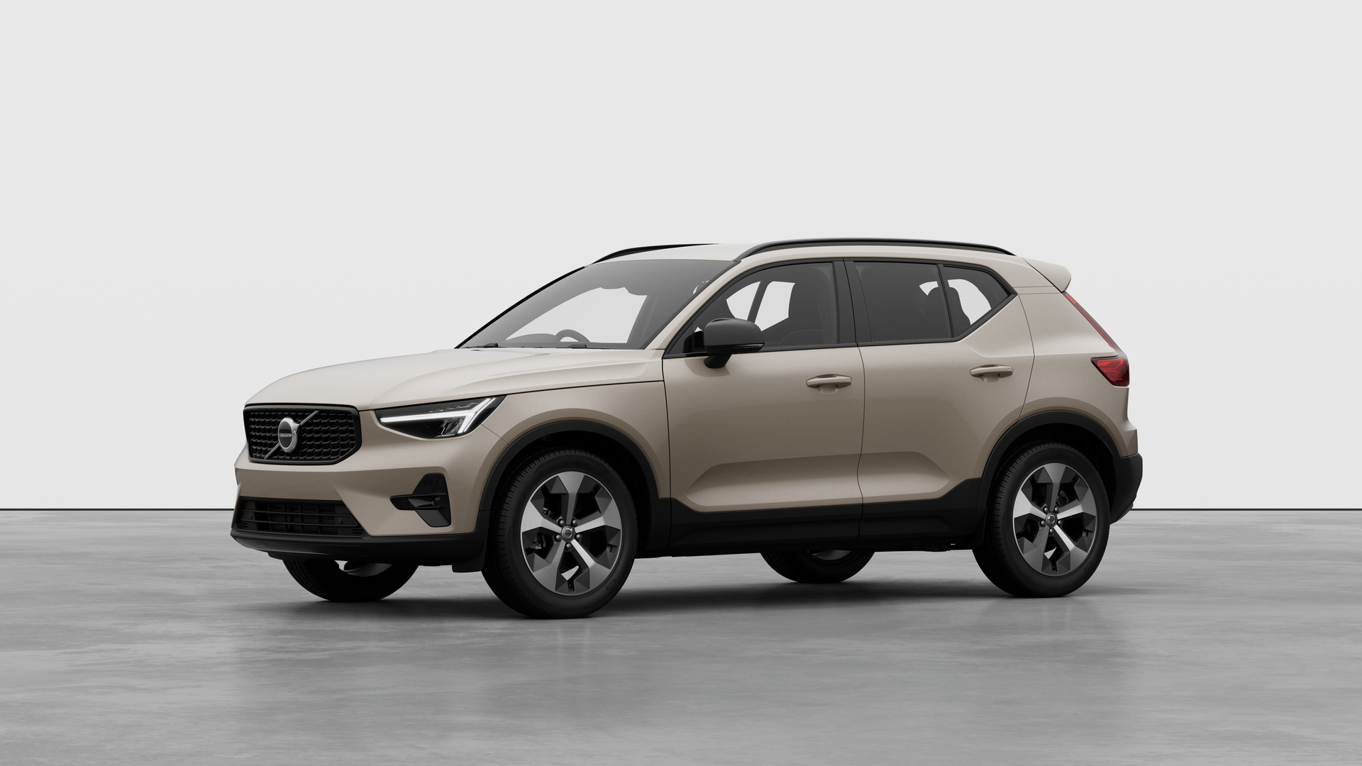 VOLVO XC40 2.0 B4P Plus Dark 5dr Auto