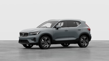 Volvo XC40 Estate 2.0 B3P Ultra Bright 5dr Auto in Vapour Grey