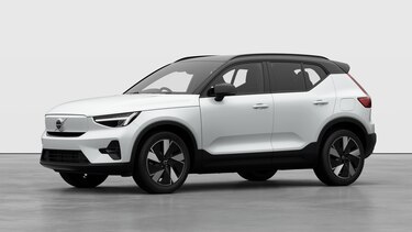 Exterior Studio Three Quarters Front Left