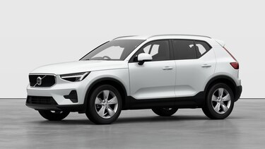 Volvo XC40 Estate 2.0 B3P Core 5dr Auto in Crystal White