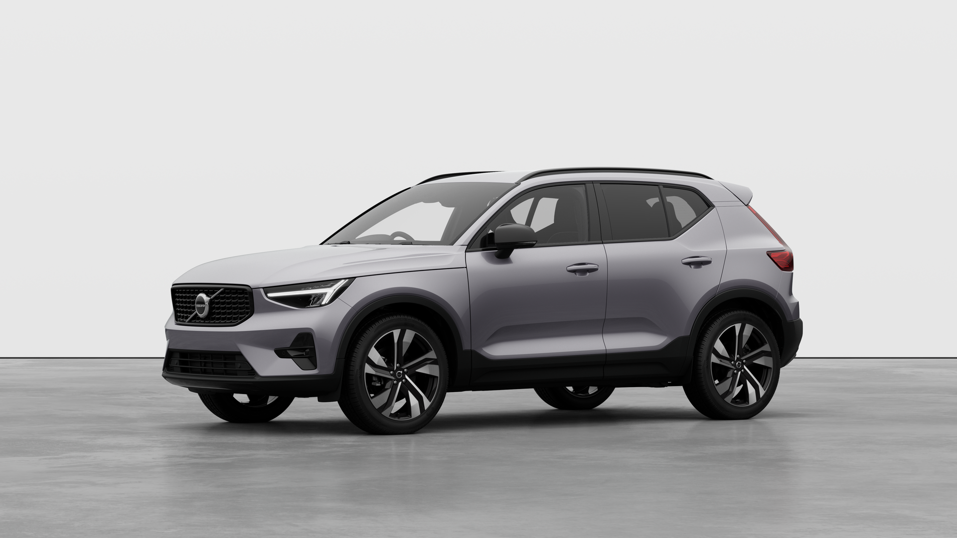  VOLVO XC40 2.0 B4P Plus Dark 5dr Auto