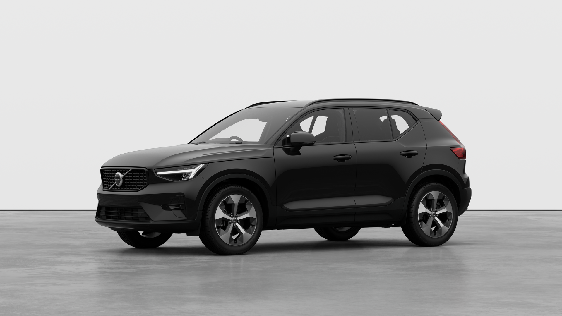  VOLVO XC40 2.0 B3P Plus Dark 5dr Auto