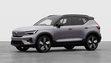 Exterior Studio Three Quarters Front Left