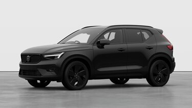 Volvo XC40 Estate 2.0 B4P Plus Black Edition 5dr Auto in Onyx Black