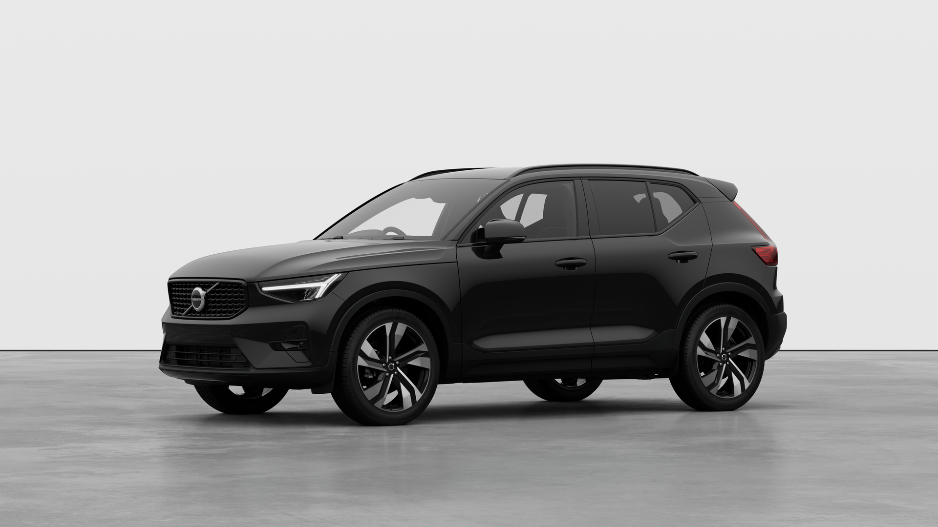  VOLVO XC40 2.0 B4P Plus Dark 5dr Auto