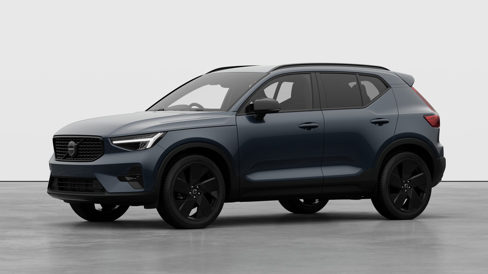 VOLVO XC40 2.0 B4P Plus Black Edition 5dr Auto