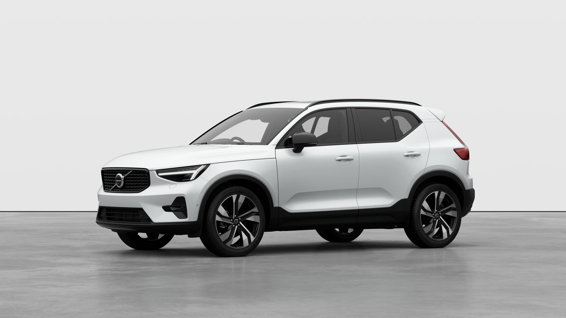  VOLVO XC40 2.0 B3P Ultra Dark 5dr Auto