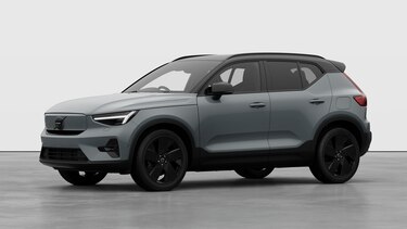 Exterior Studio Three Quarters Front Left