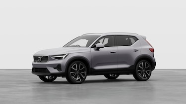 Volvo XC40 Estate 2.0 B3P Ultra Bright 5dr Auto in Aurora Silver