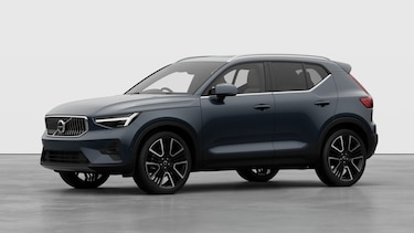 Volvo XC40 Estate 2.0 B3P Ultra Bright 5dr Auto in Denim Blue