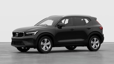 Volvo XC40 Estate 2.0 B3P Core 5dr Auto in Onyx Black