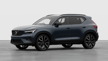 Volvo XC40 Estate 2.0 B3P Ultra Dark 5dr Auto in Denim Blue