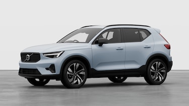Volvo XC40 Estate 2.0 B4P Plus Dark 5dr Auto in Cloud Blue