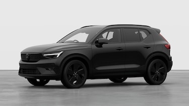 Volvo EX40 Estate 185kW Ext Range Ultra Black Edition 82kWh 5dr Auto in Onyx Black