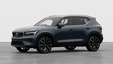 Volvo XC40 Estate 2.0 B4P Ultra Bright 5dr Auto in Denim Blue