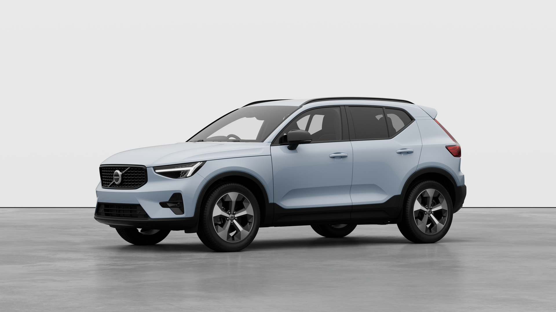  VOLVO XC40 2.0 B4P Plus Dark 5dr Auto