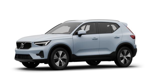 Exteriér vozidla Volvo v trojštvrtinovom pohľade, obyčajné štúdiové pozadie.