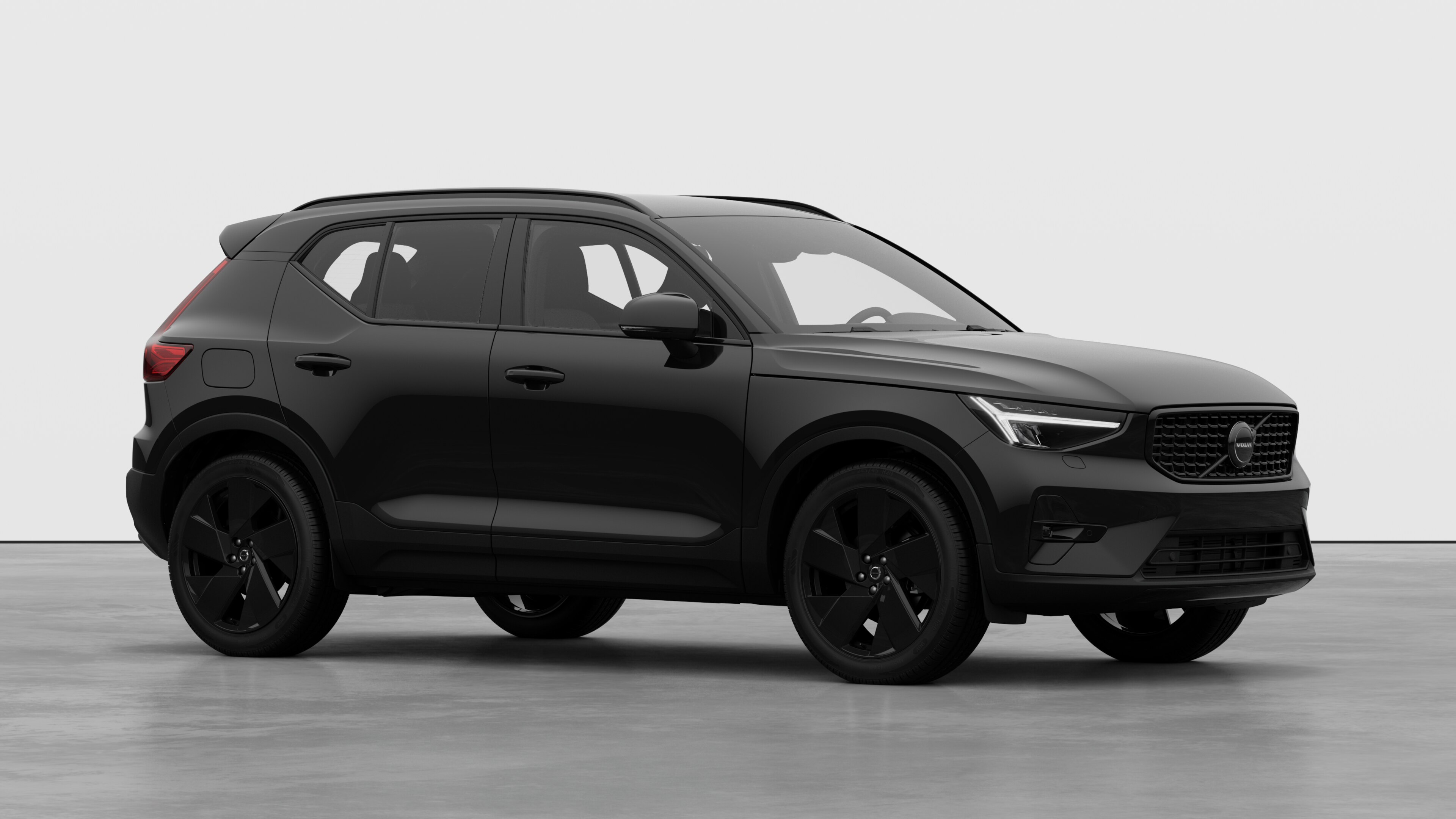Volvo-auto ulkoa, kolmen neljänneksen näkymä tavallisella studiotaustalla.