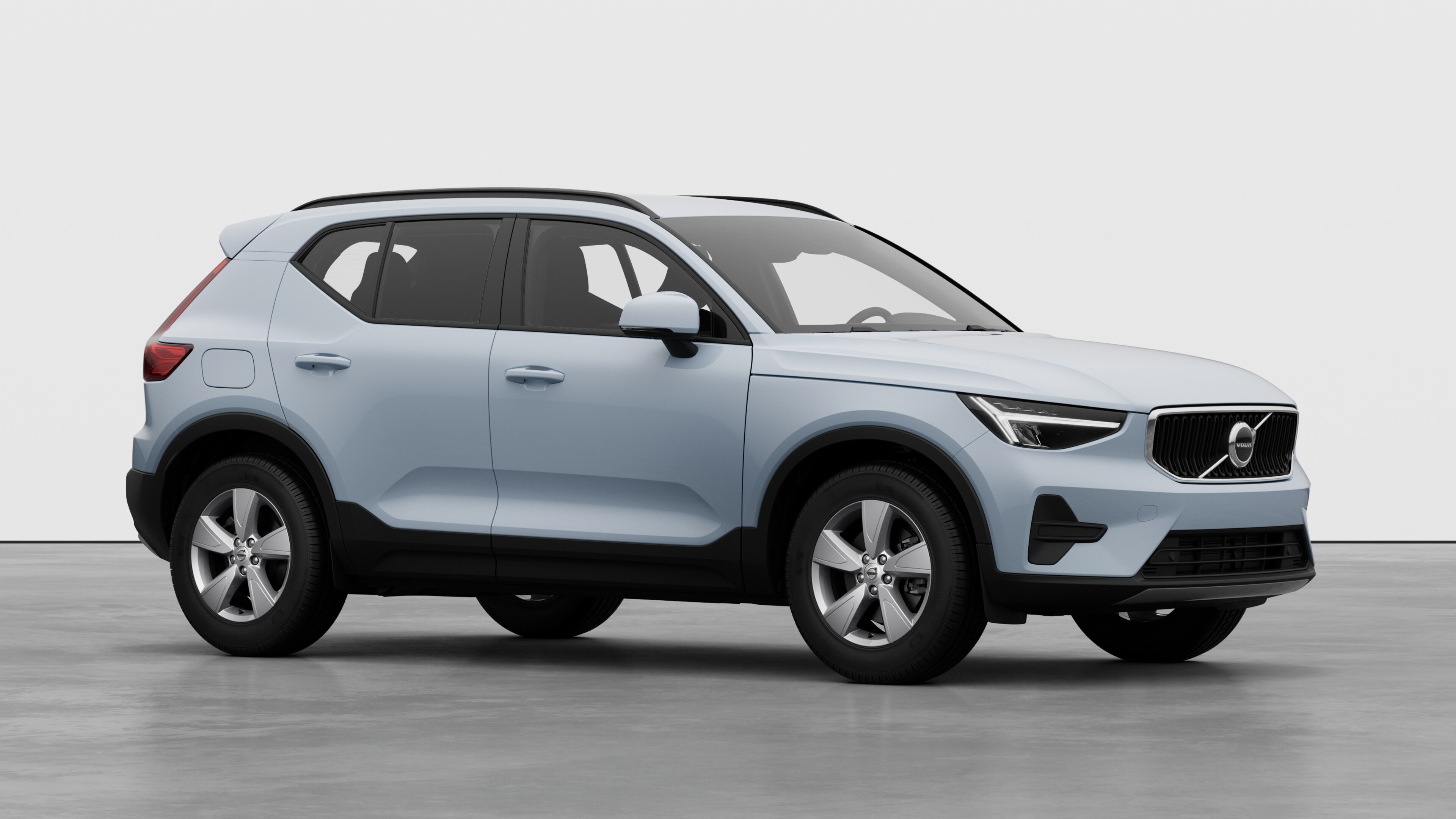 Buitenkant van een Volvo, driekwart aanzicht in een effen studioachtergrond.