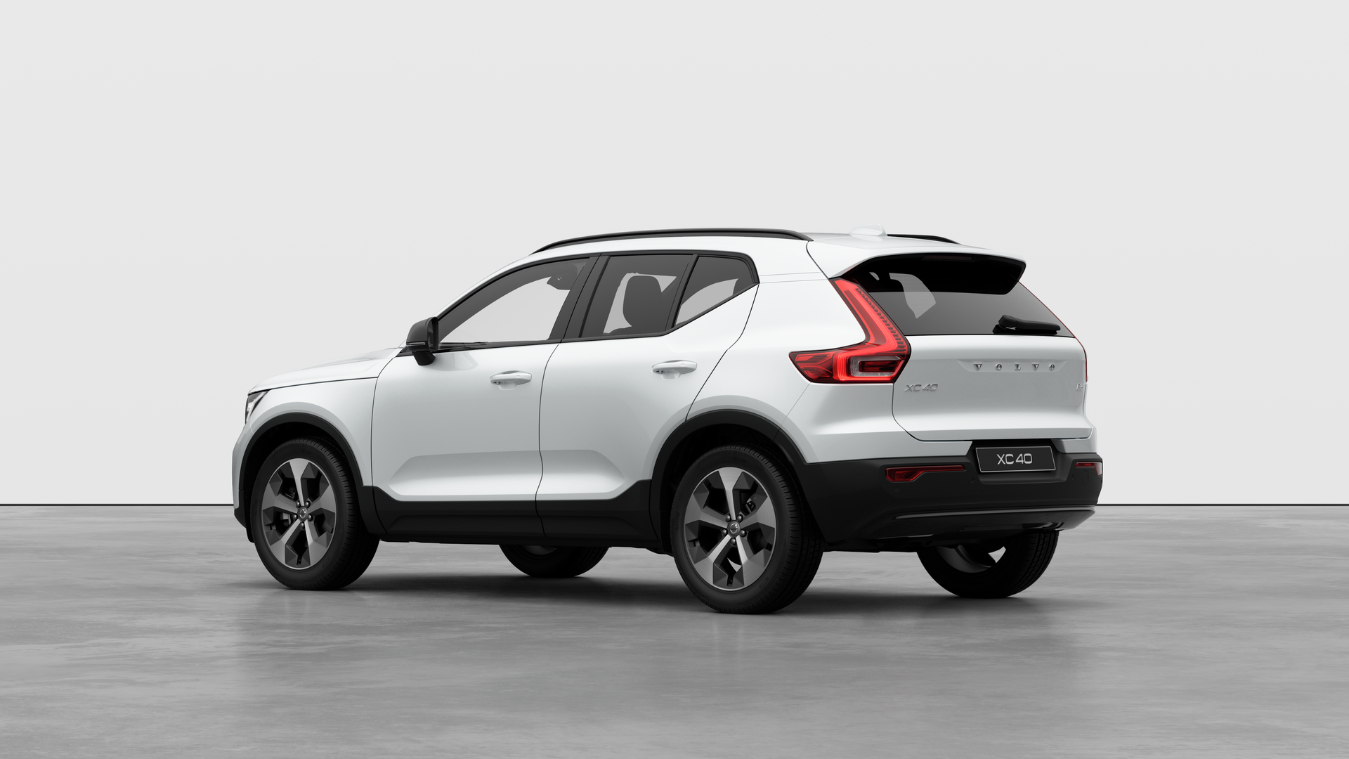  VOLVO XC40 2.0 B3P Plus Dark 5dr Auto 4187743