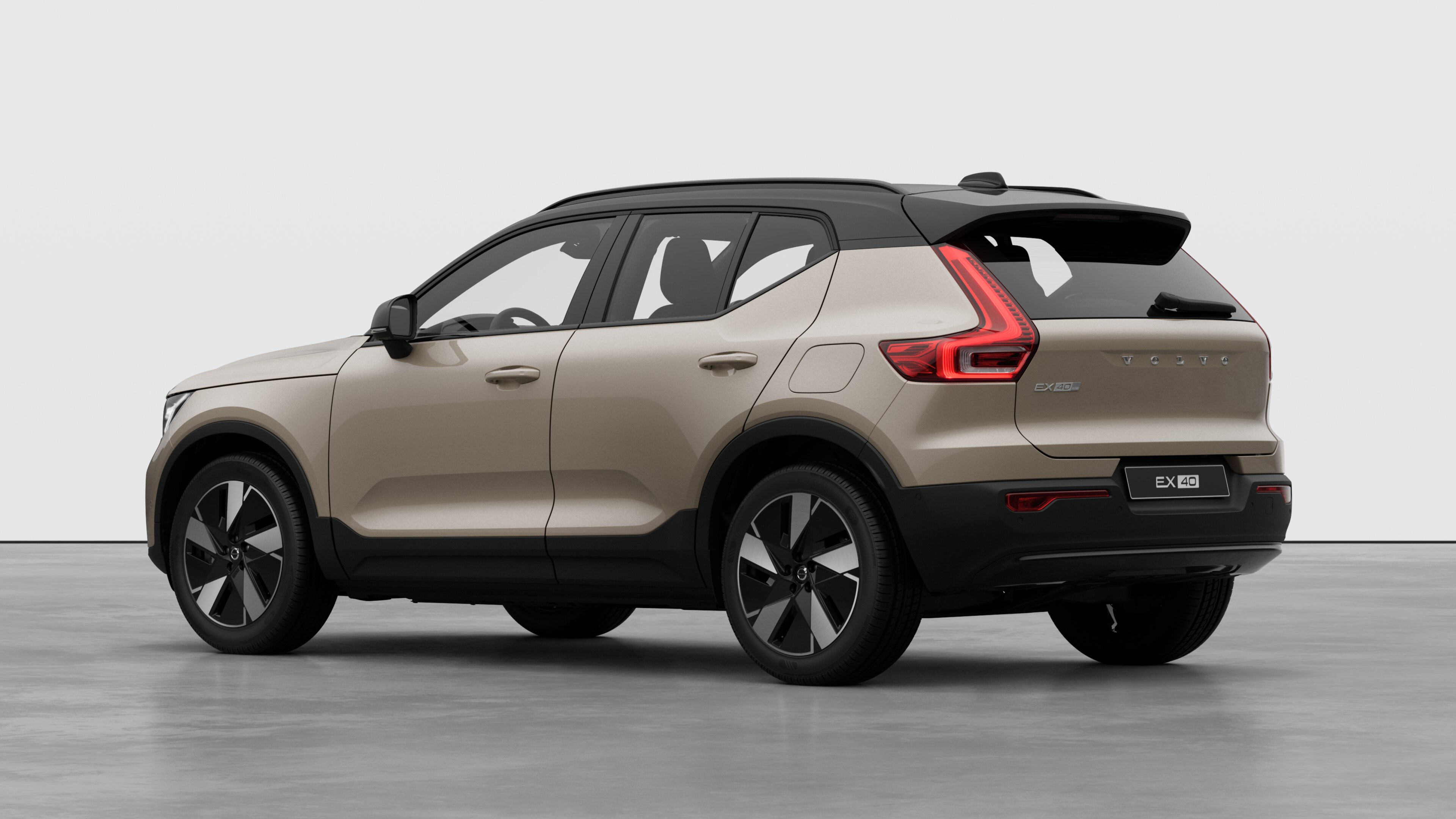 Exterior studio three quarters rear left