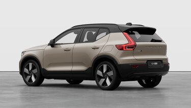 Exterior Studio Three Quarters Rear Left