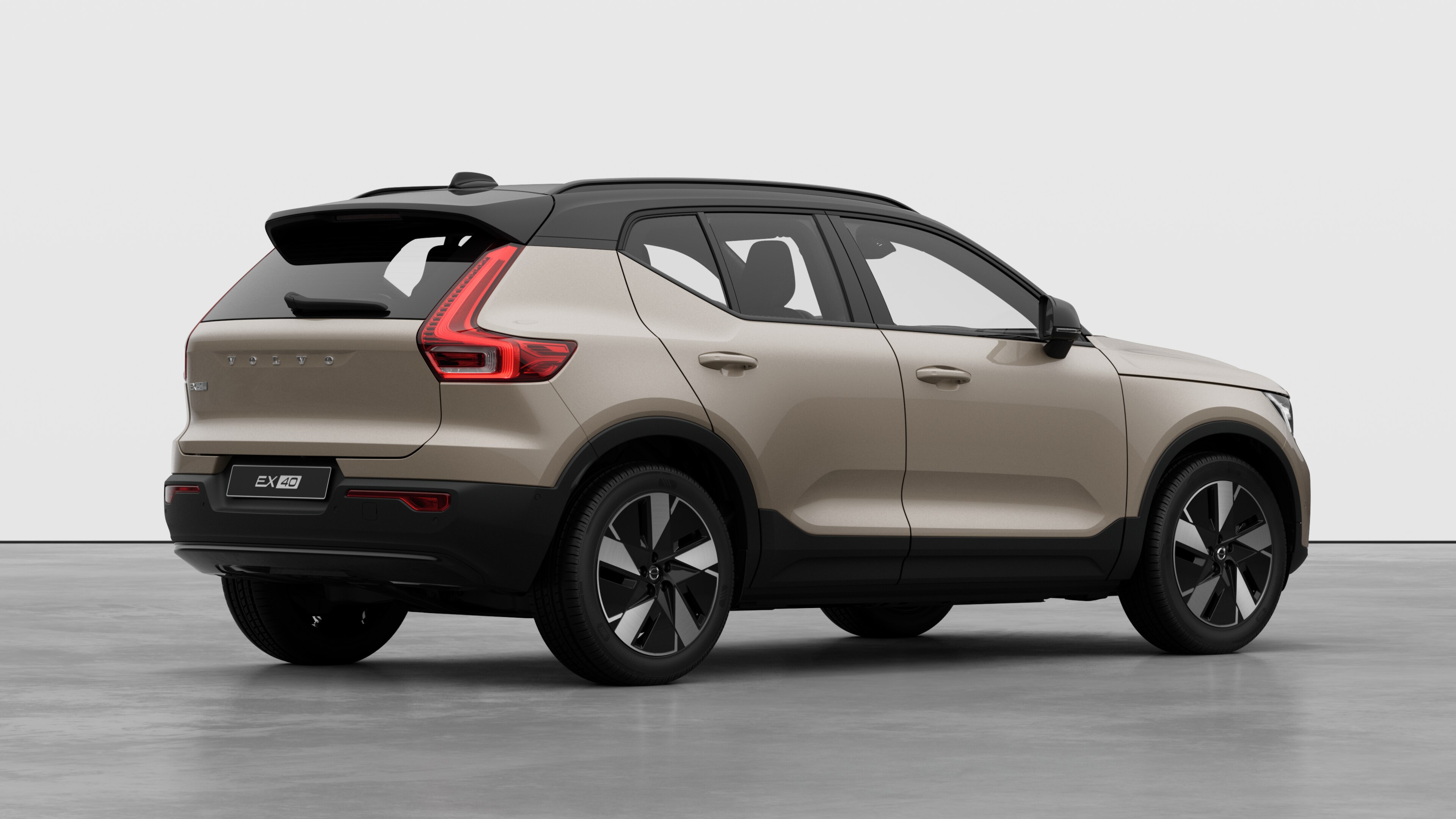 Exterior studio three quarters rear right