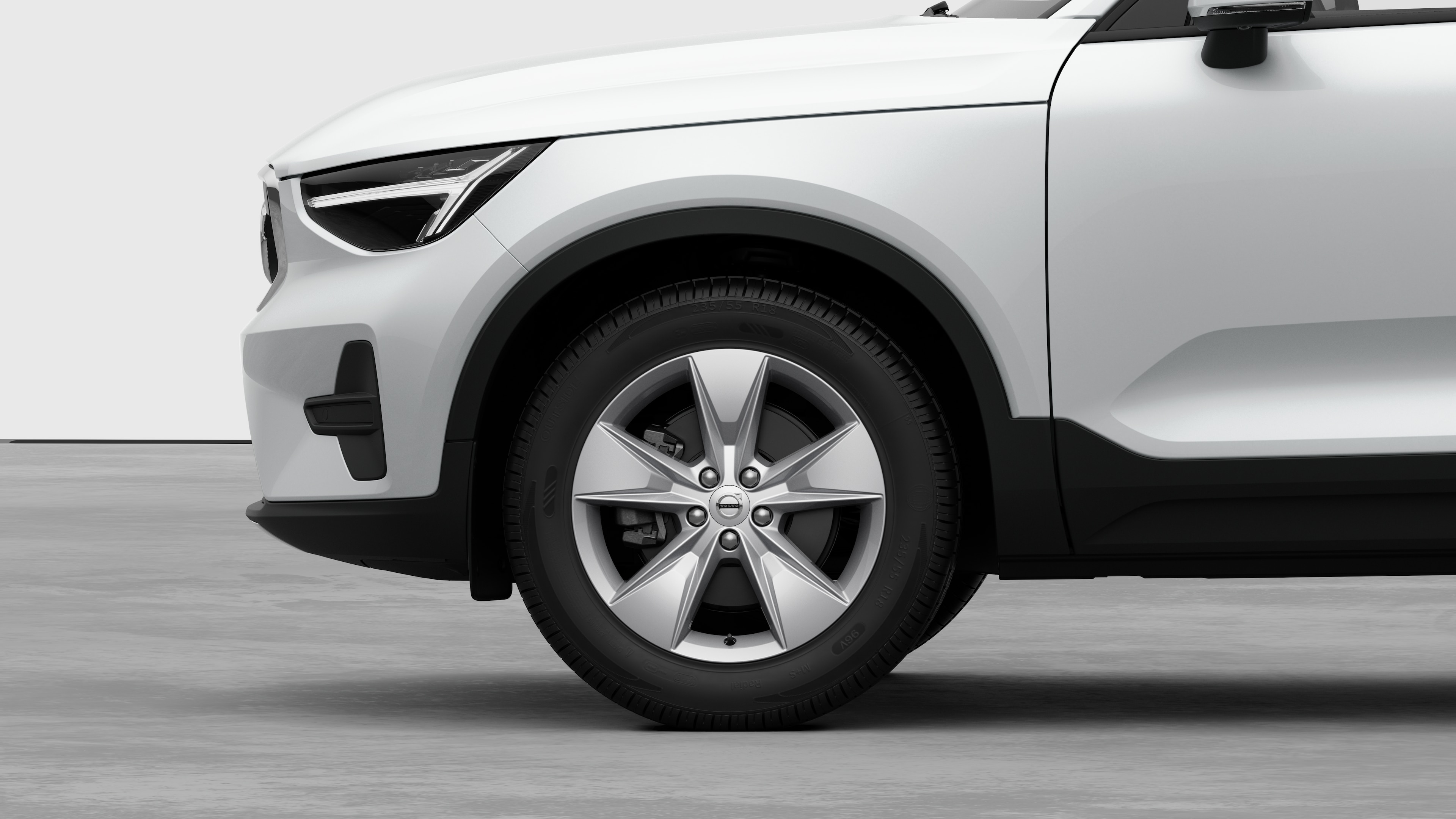 Exterior details frontrim