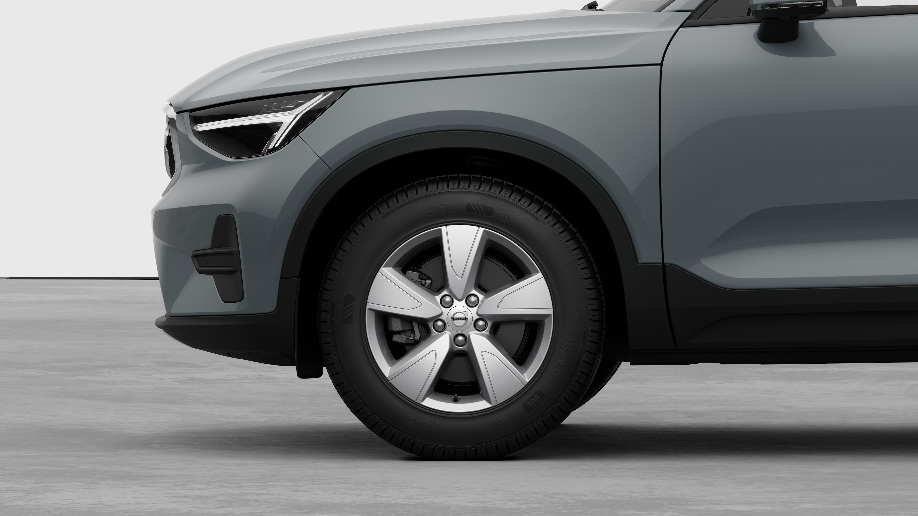 Exterior details frontrim