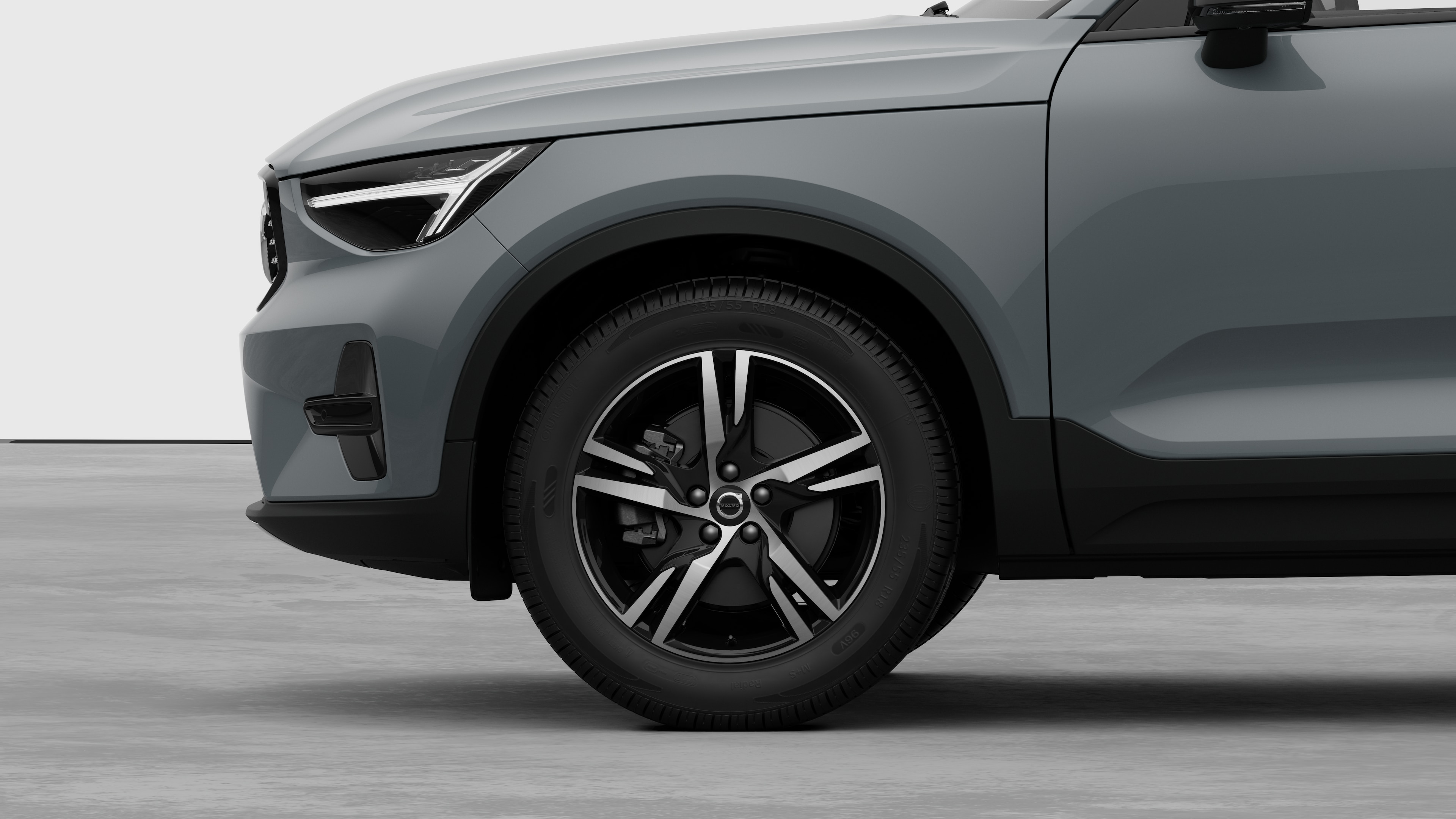 Exterior details frontrim