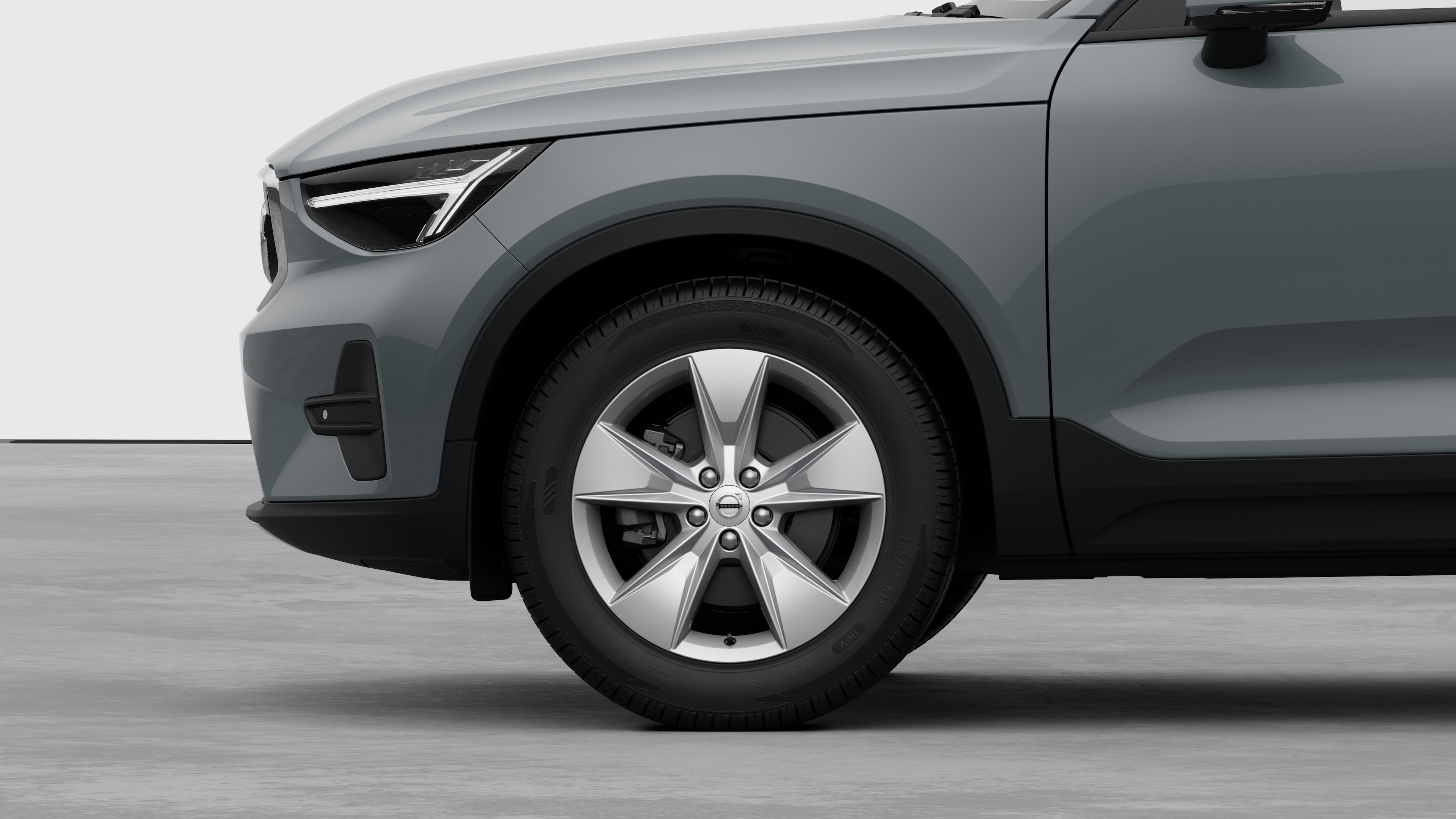 Exterior details frontrim