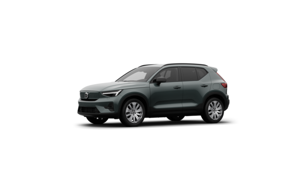 Vue de trois quarts de l’extérieur d’une Volvo sur un fond de studio uni.