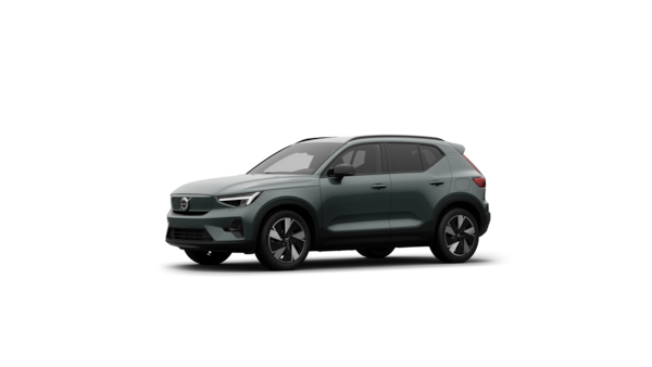 Trekvartsvy av Volvo-bilens exteriör i en vanlig studiobakgrund.