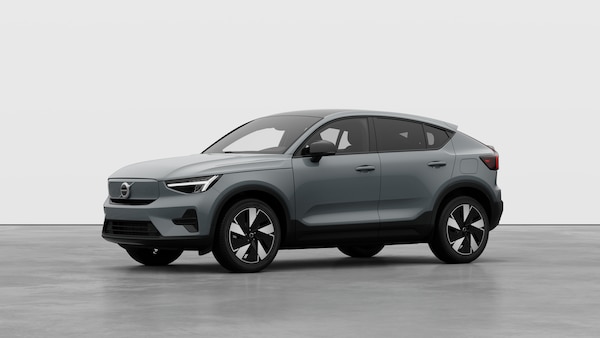 https://wizz.volvocars.com/images/2026/539/exterior/studio/threeQuartersFrontLeft/exterior-studio-threeQuartersFrontLeft_A4EA7541E11C03B7A19FD366A95FFE5E0A058542.png?client=car-config&w=600