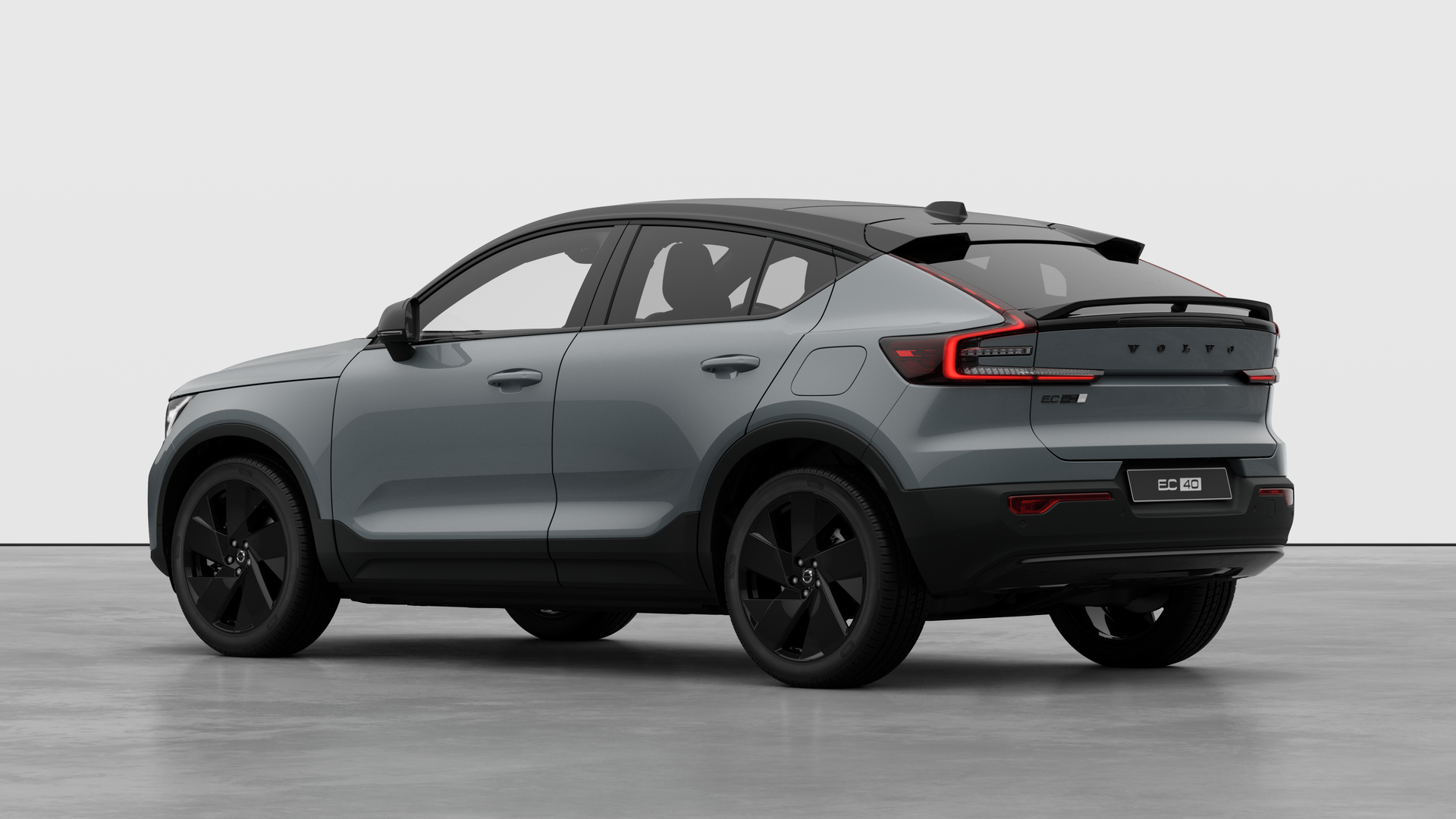  VOLVO EC40 185kW Ext Range Plus Black Edition 82kWh 5dr Auto