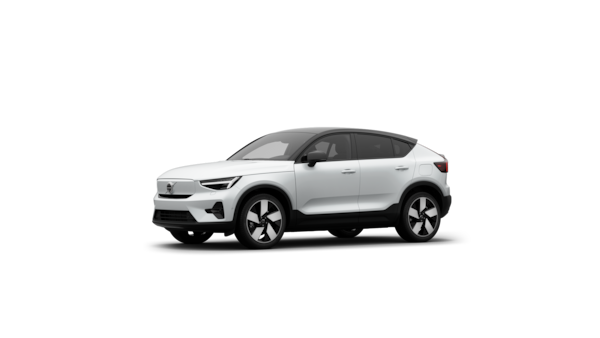 Vista esterna di tre quarti di un'auto Volvo in uno studio semplice.