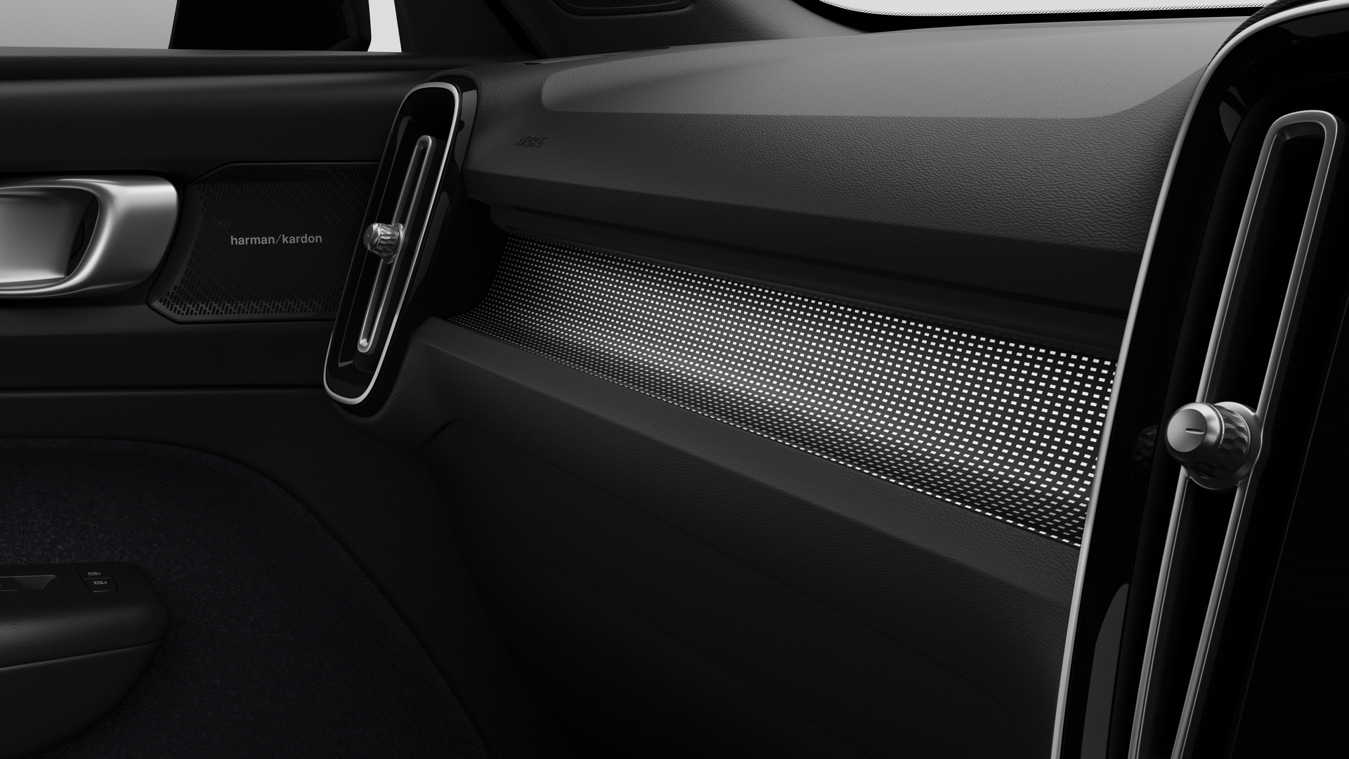  VOLVO EC40 185kW Ext Range Ultra Black Edition 82kWh 5dr Auto