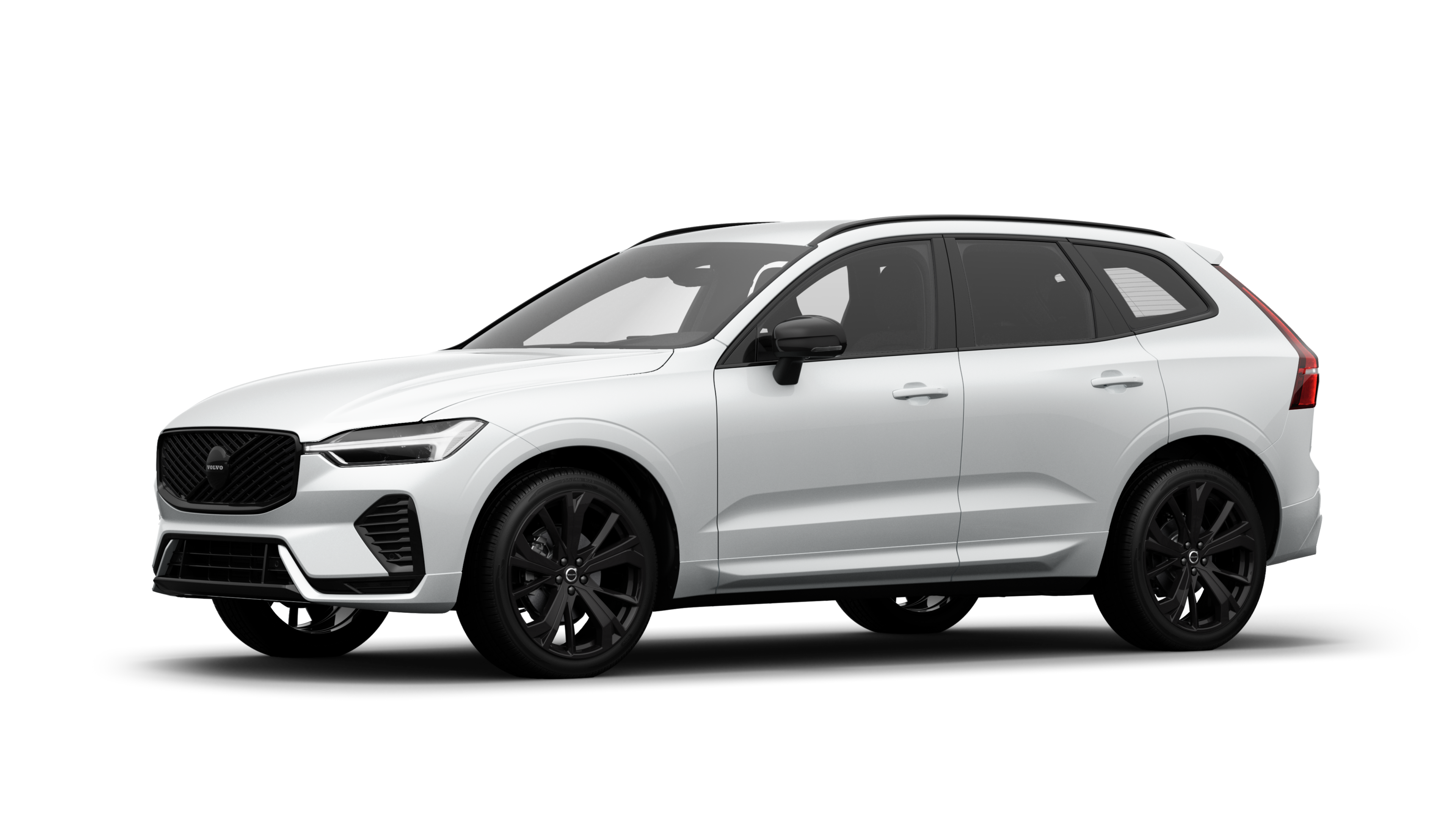 Außenansicht eines Volvo in Dreiviertelansicht, einfarbiger Studiohintergrund.