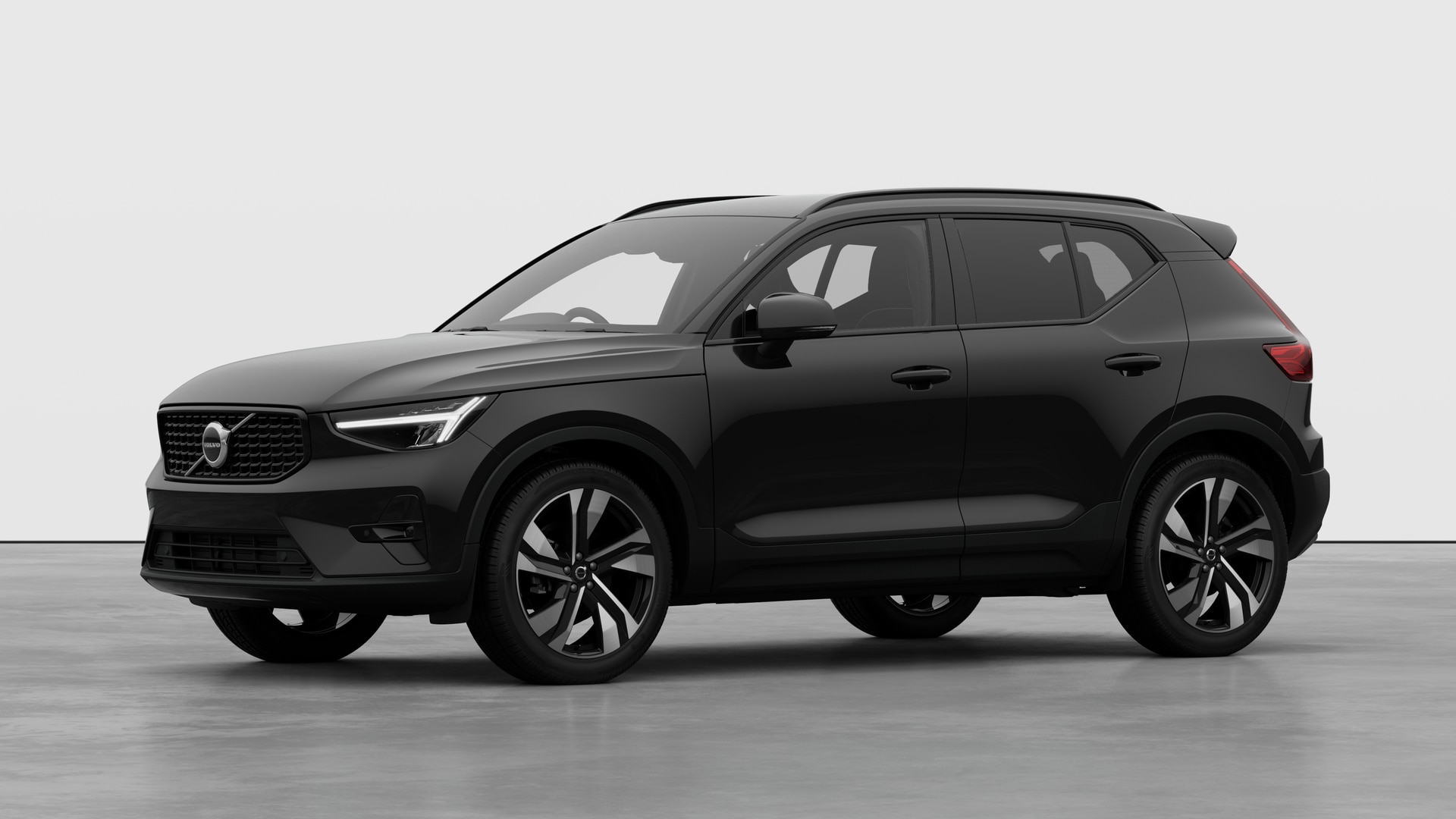  VOLVO XC40 2.0 B4P Plus Dark 5dr Auto